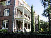 Calhoun Mansion